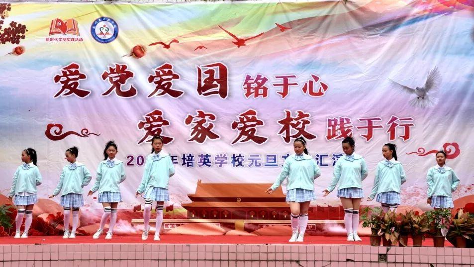 《坚如磐石》发布原著小说，编剧陈宇：会让喜欢电影的人更过瘾
